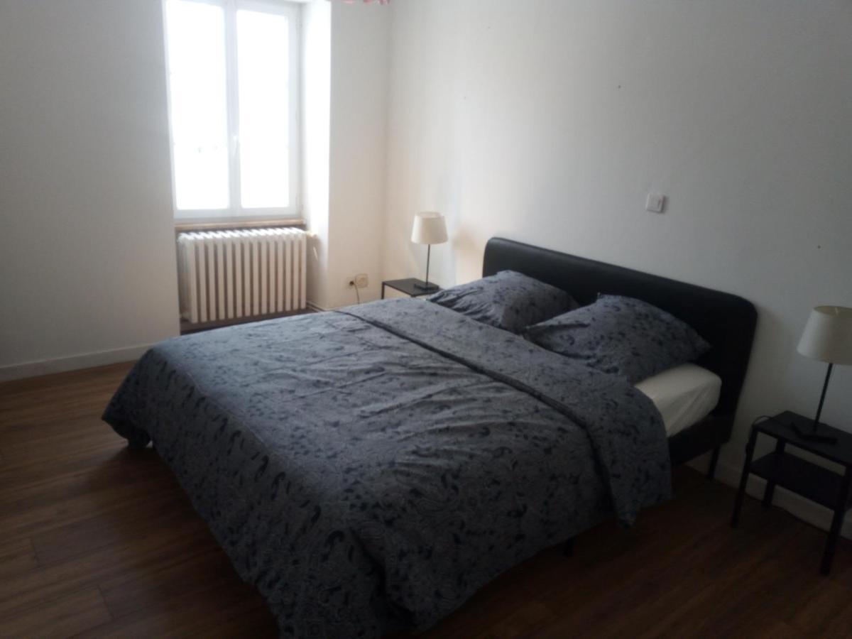 Gite A La Ferme Le Rousset Экстерьер фото